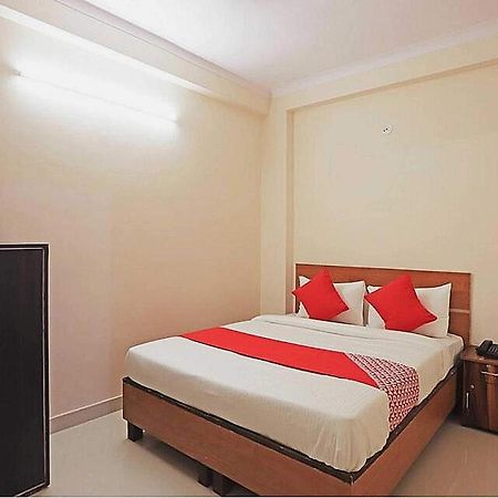 Hotel O Lal Residency Дели Экстерьер фото