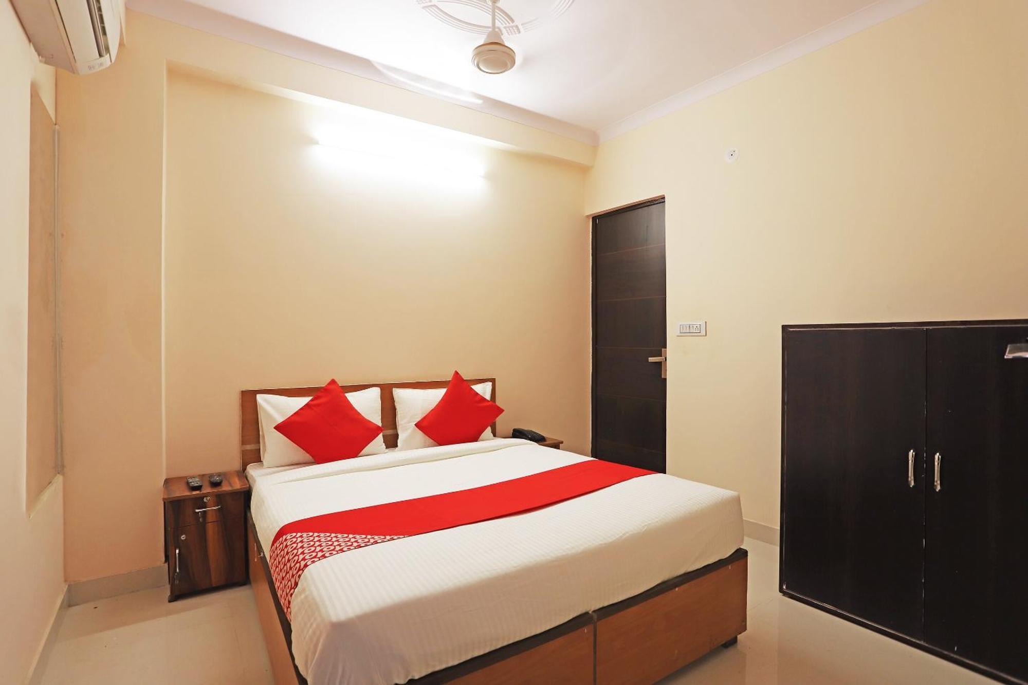 Hotel O Lal Residency Дели Экстерьер фото